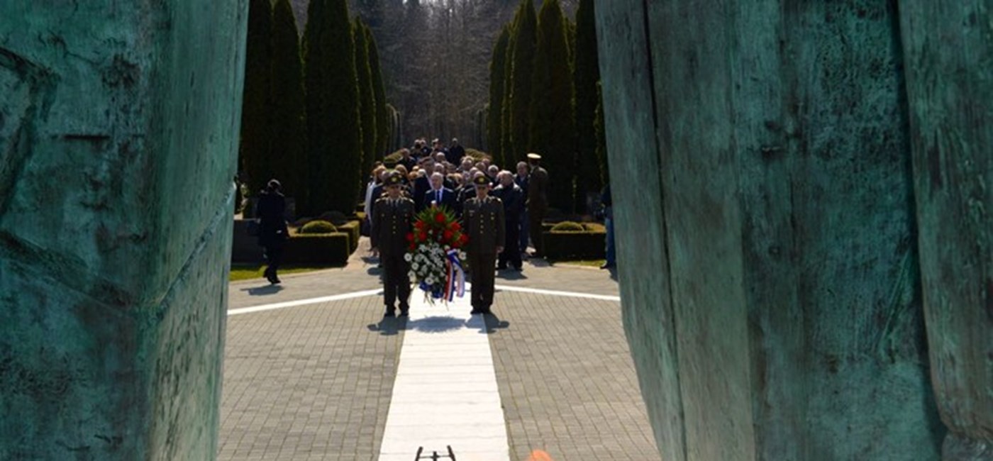 30,000 walk in Vukovar's remembrance procession